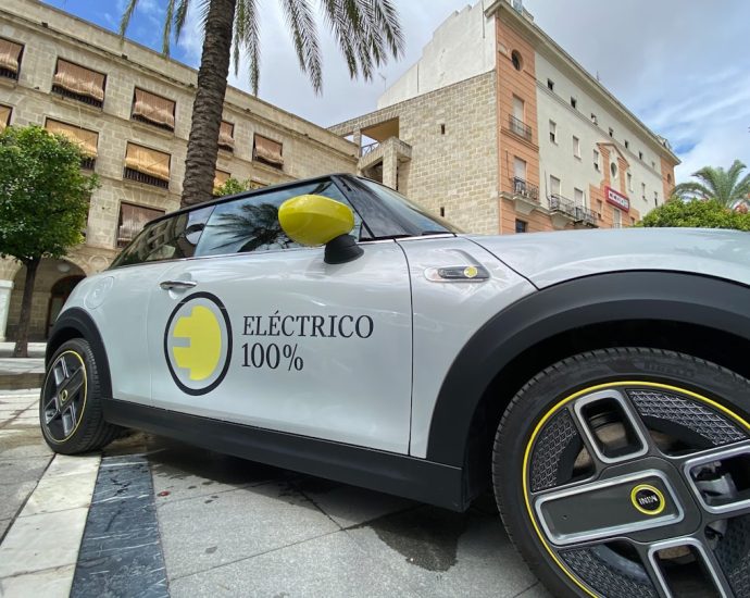 Photo 1 Leadership 2 Teamwork