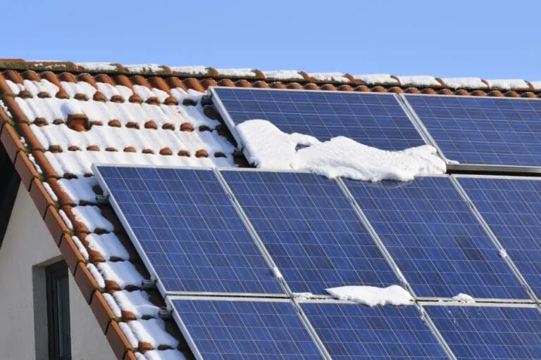 Eficiența panourilor solare în funcție de orientare și înclinare