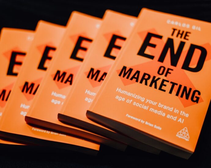 Photo "The secrets of successful marketing in your niche: How to find your target audience and offer them solutions"