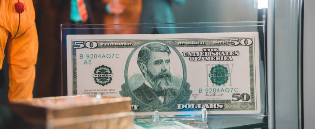 Photo bani din afiliere