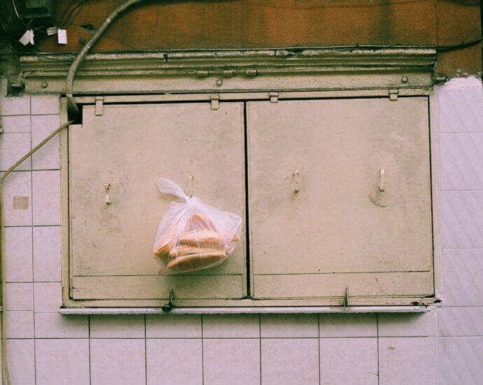 Photo Empty piggy bank