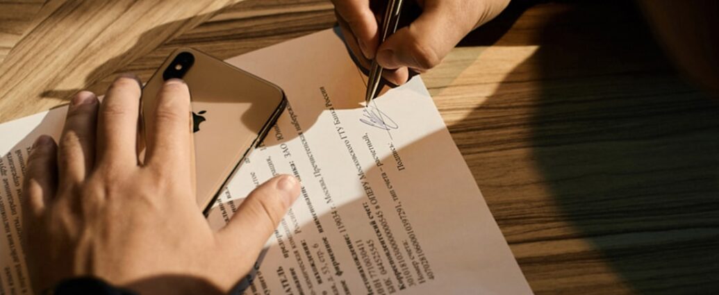 Photo contractul cu clientul