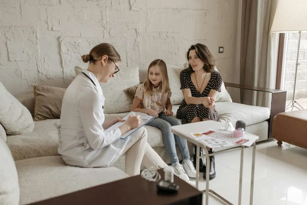 Avantajele participarii adolescentilor la un program de consiliere pentru copii