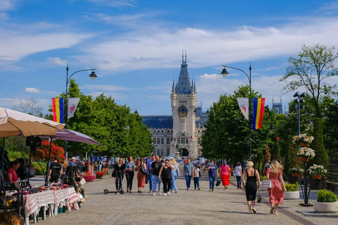 Photo Romania market trends 2024